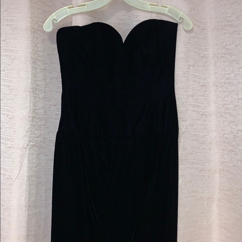 VINTAGE VELVET BLACK STRAPLESS DRESS